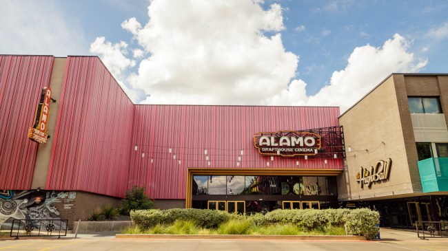 Alamo Drafthouse South Lamar Remodel. / Photo by www.hlkfotos.com