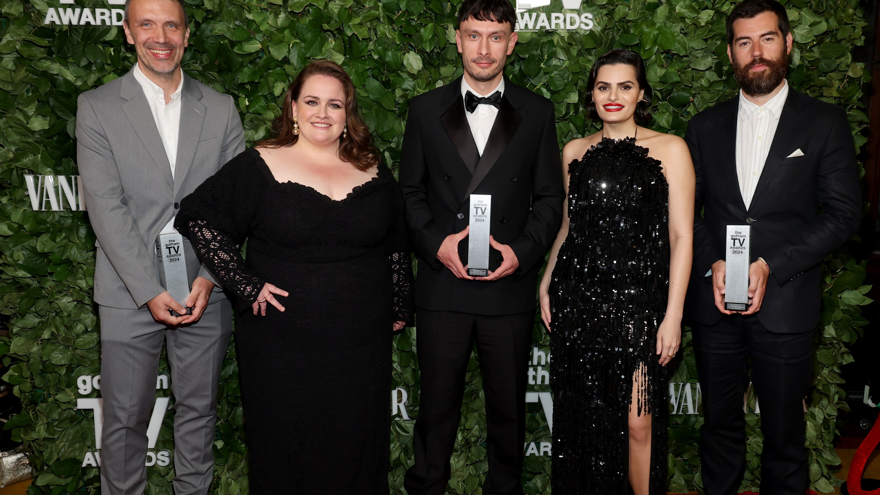 NEW YORK, NEW YORK - JUNE 04: (L-R) Matt Jarvis, Jessica Gunning, Richard Gadd, Nava Mau and Ed Macdonald pose with the Breakthrough Limited Series award for 'Baby Reindeer (Netflix)' during The Inaugural Gotham TV Awards  at Cipriani 25 Broadway on June 04, 2024 in New York City.  (Photo by Mike Coppola/Getty Images for The Gotham Film & Media Institute)