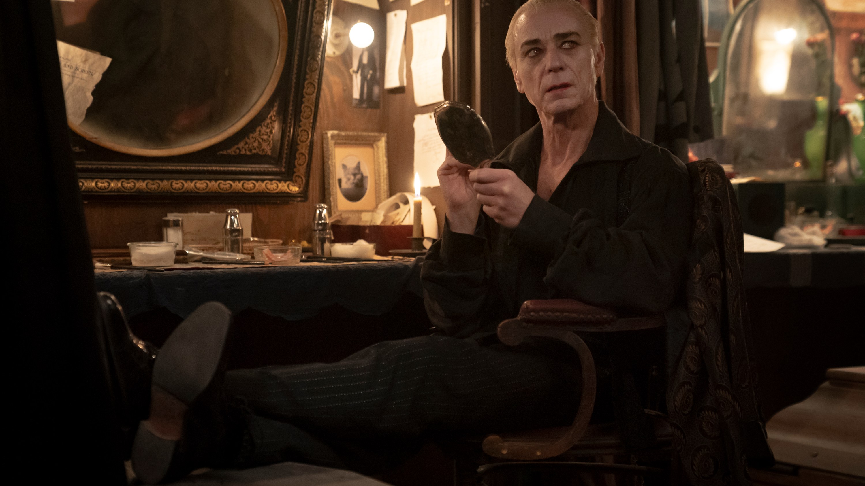 Ben Daniels as Santiago - Interview with the Vampire _ Season 2, Episode 4 - Photo Credit: Larry Horricks/AMC