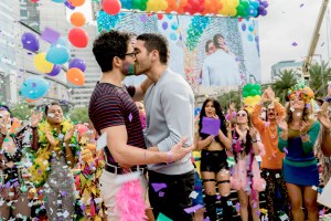 SENSE8, from left: Alfonso Herrera, Miguel Angel Silvestre, 'Isolated Above, Connected Below', (Season 2, ep. 206, aired May 5, 2017). photo: Murray Close / ©Netflix / courtesy Everett Collection